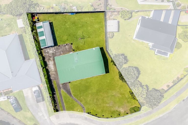 Photo of property in 18 Pohutukawa Drive, Opunake, 4616