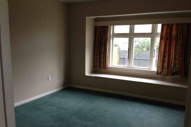 Photo of property in 9-11 Keeling Street, West End, Palmerston North, 4412