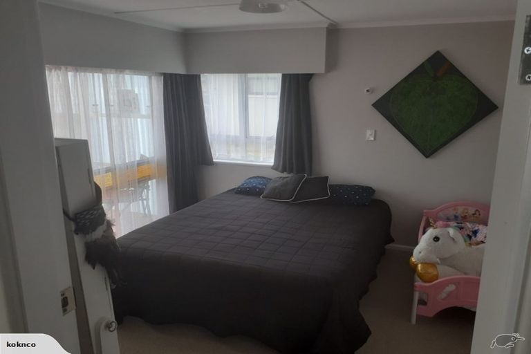 Photo of property in 19 Shackleton Street, Maraenui, Napier, 4110