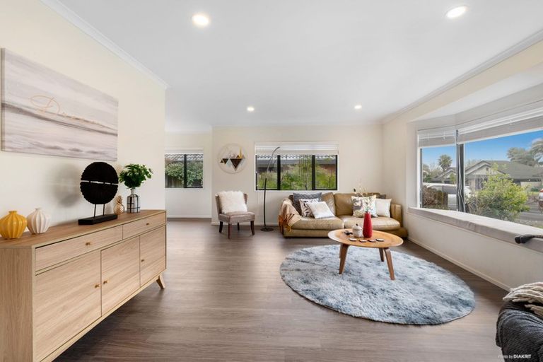 Photo of property in 12 Brittas Place, East Tamaki, Auckland, 2016