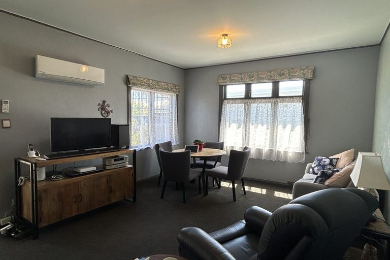 Photo of property in 7 Palm Avenue, Lyall Bay, Wellington, 6022
