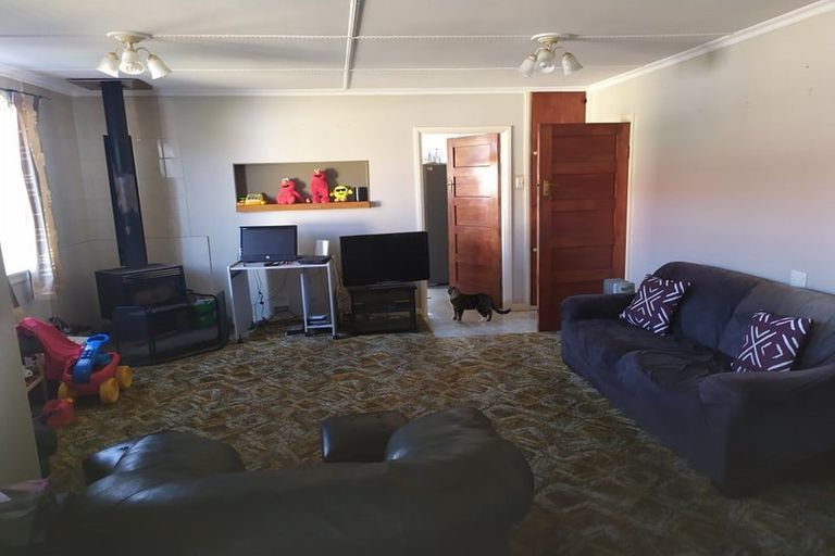 Photo of property in 266 Mangorei Road, Merrilands, New Plymouth, 4312