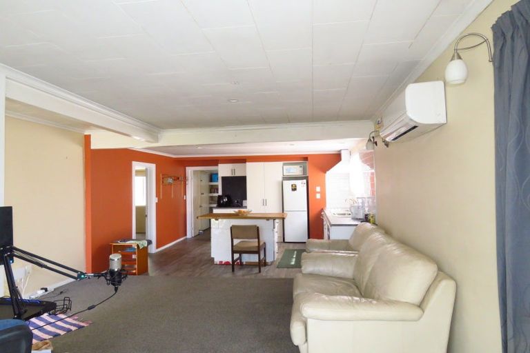 Photo of property in 5 Fonblanque Street, Westport, 7825