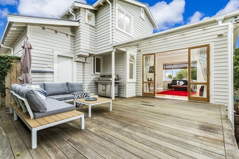 Photo of property in 1 Empire Road, Devonport, Auckland, 0624