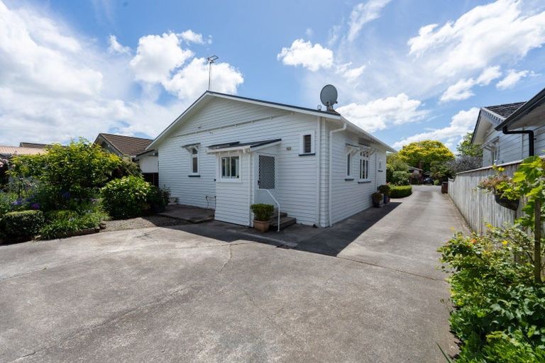 Photo of property in 38 Florence Avenue, Palmerston North, 4414
