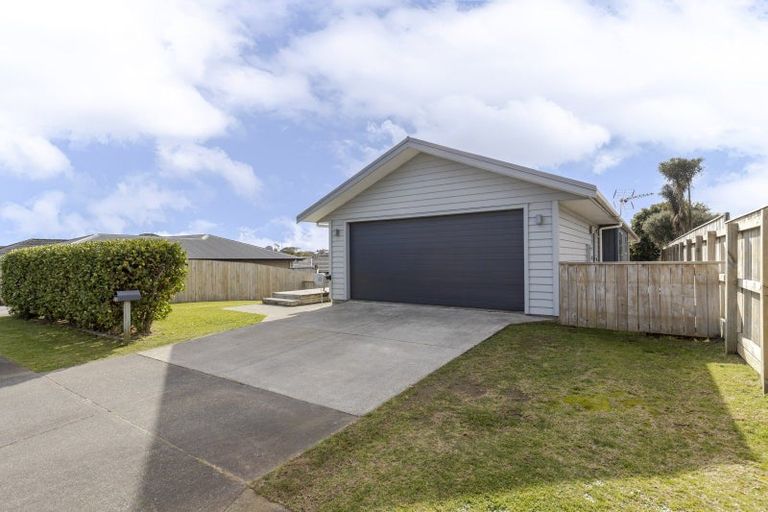 Photo of property in 6 Coby Sydney Drive, Bell Block, New Plymouth, 4312