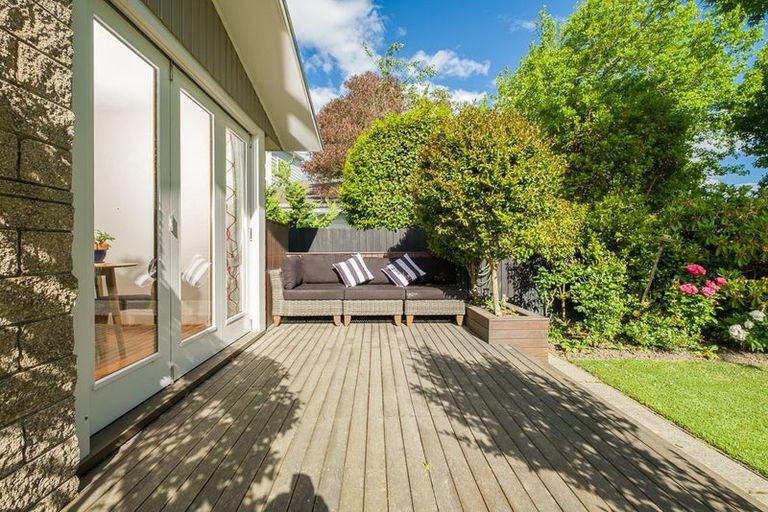Photo of property in 72 Woodbury Street, Russley, Christchurch, 8042