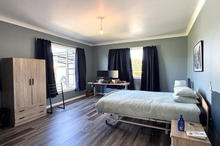 Photo of property in 33 Main Road, Owaka, 9535