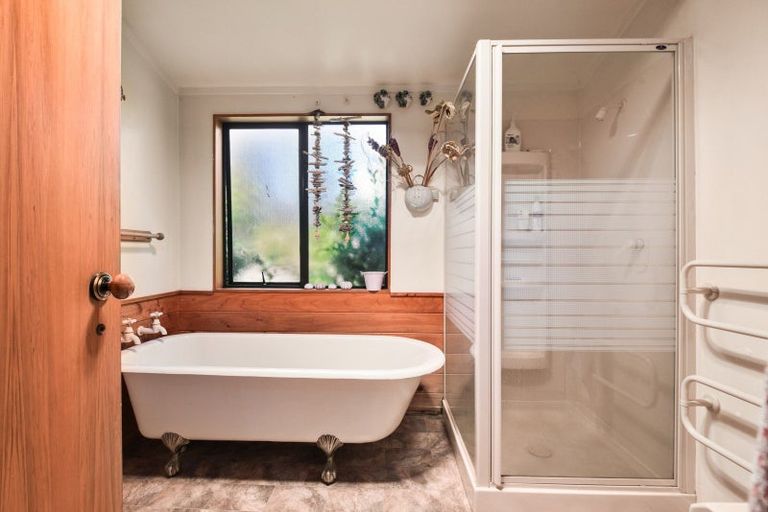 Photo of property in 21 Mangatete Road, Waikite Valley, Rotorua, 3077