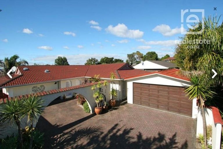 Photo of property in 11 Glenmore Road, Sunnyhills, Auckland, 2010