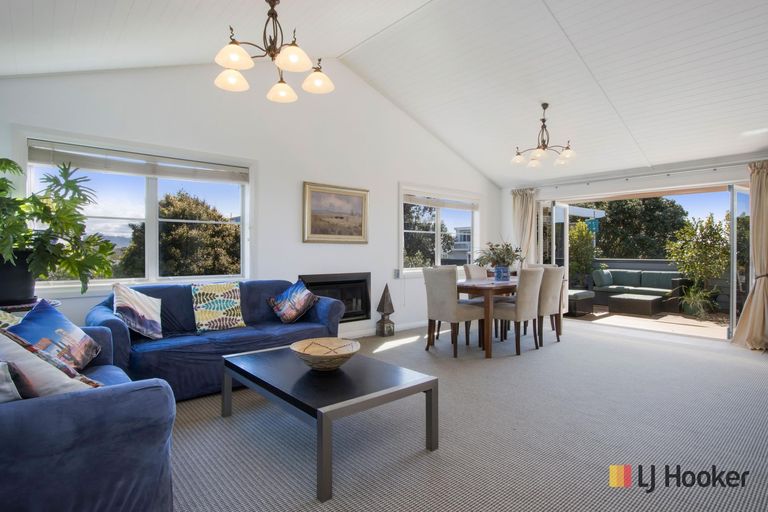 Photo of property in 19 Wakanoi Place, Bowentown, Waihi Beach, 3177