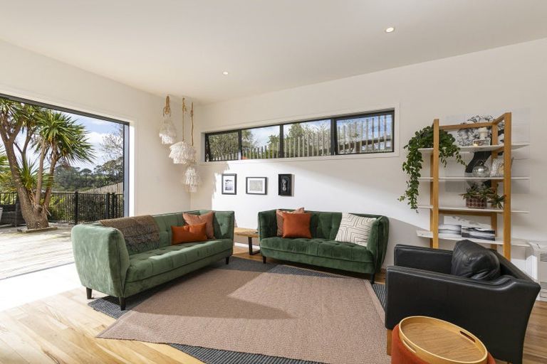 Photo of property in 39 Kent Terrace, Riverhead, 0820