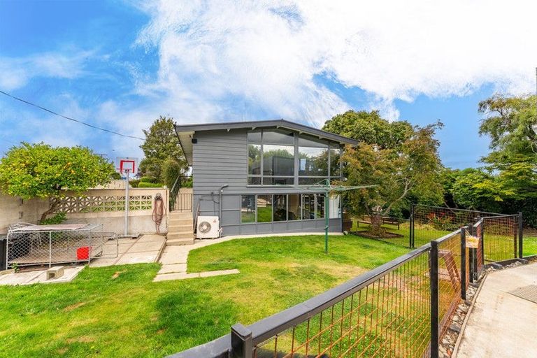 Photo of property in 23 Holmes Street, Holmes Hill, Oamaru, 9401