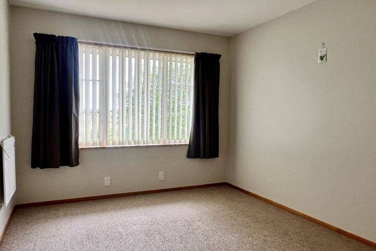 Photo of property in 296 Mairehau Road, Burwood, Christchurch, 8083