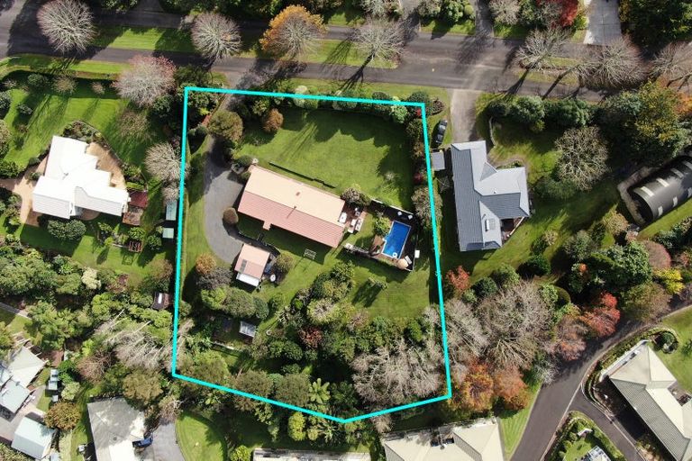 Photo of property in 11 Herbert Drive, Whangamata, 3620