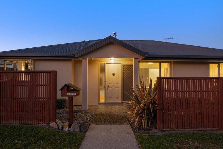 Photo of property in 1 Grant Place, Witherlea, Blenheim, 7201