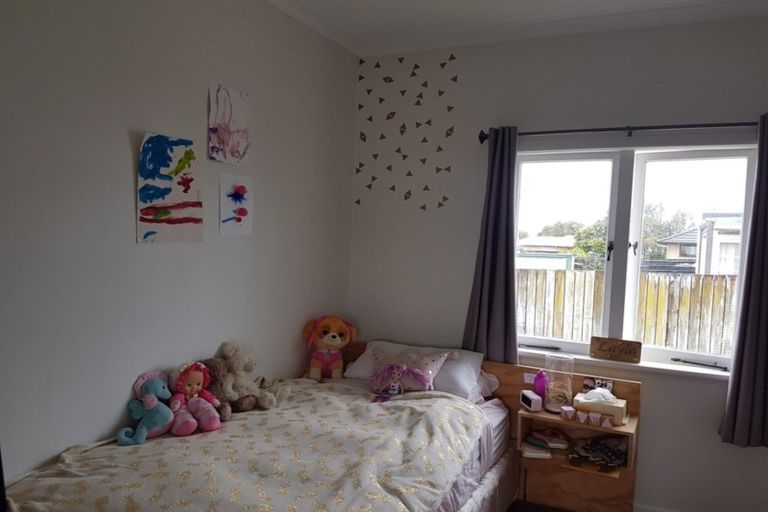 Photo of property in 87 Helvetia Road, Pukekohe, 2120