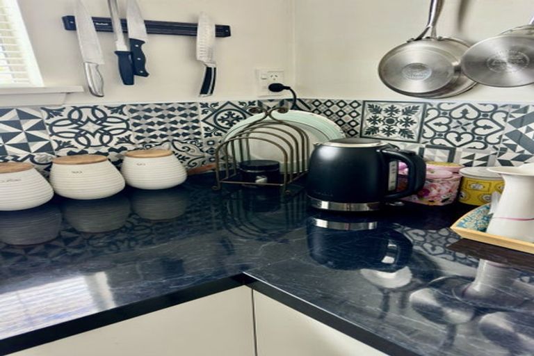 Photo of property in 37 Kinley Street, Rangiora, 7400