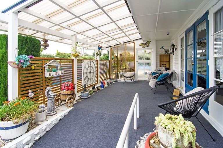 Photo of property in 21 Oxford Street, Lansdowne, Masterton, 5810