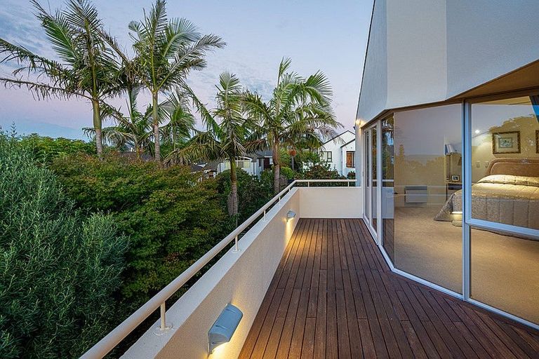 Photo of property in 3/284 Lake Road, Hauraki, Auckland, 0622