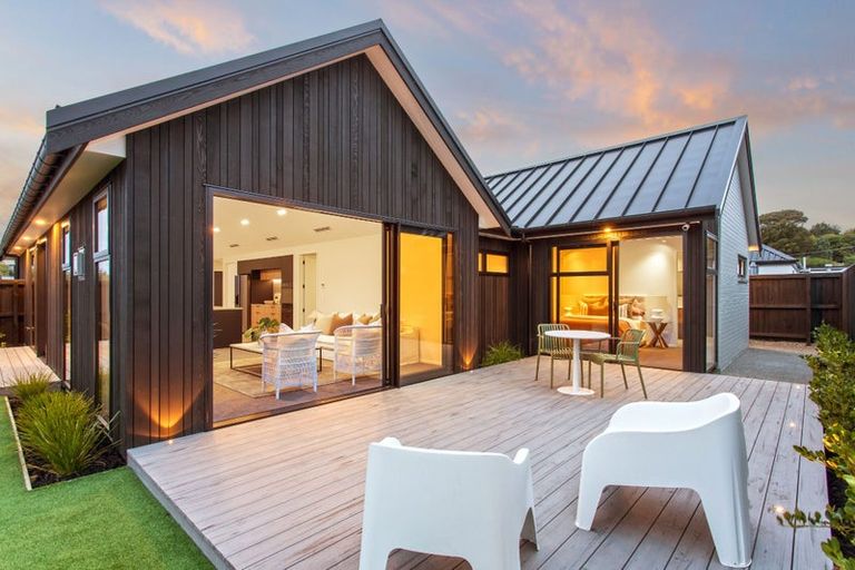 Photo of property in 2 Chrisp Street, Halswell, Christchurch, 8025