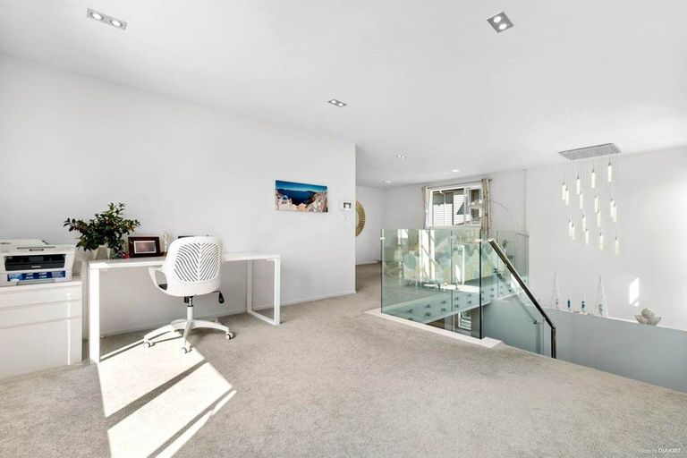 Photo of property in 309a Lake Road, Hauraki, Auckland, 0622