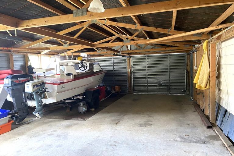 Photo of property in 6 Tatahi Street, Te Puru, Thames, 3575