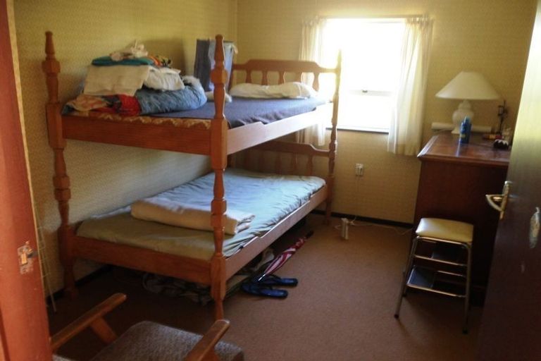 Photo of property in 35 Cedar Drive, Kelvin Heights, Queenstown, 9300