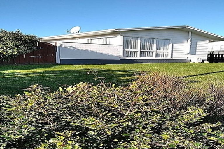 Photo of property in 16 Karamu Street, Tawhero, Whanganui, 4501