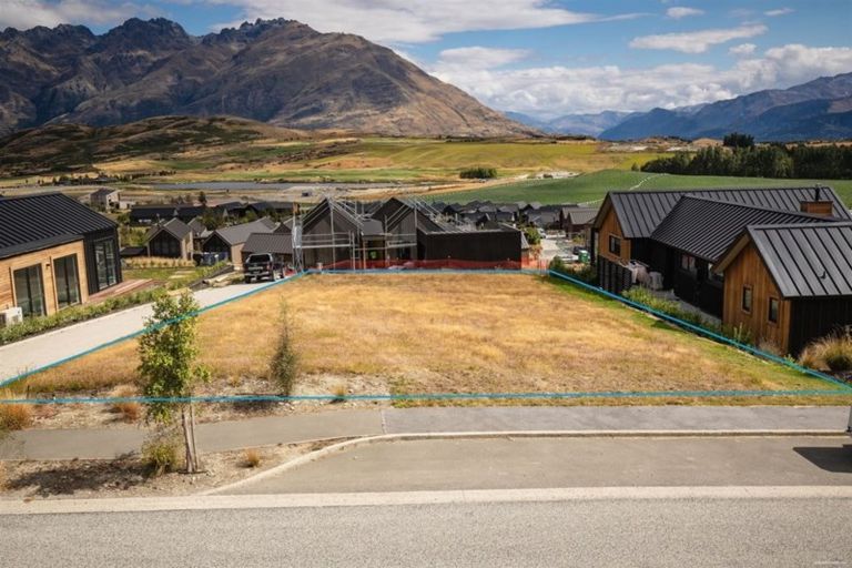 Photo of property in 19 Falconer Rise, Jacks Point, Queenstown, 9371