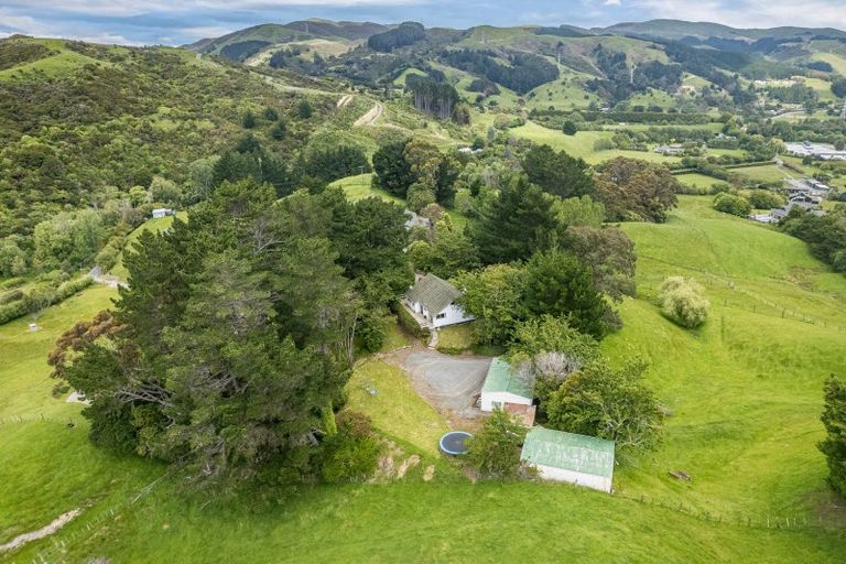 Photo of property in 1142 Moonshine Road, Judgeford, Porirua, 5381