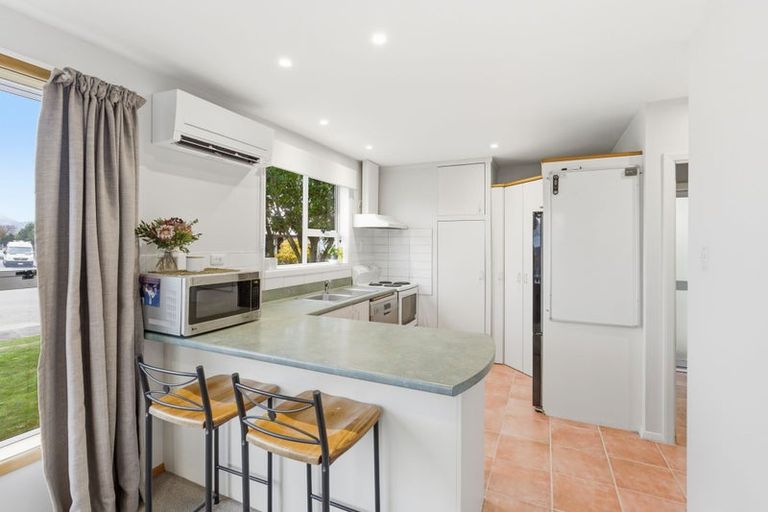 Photo of property in 16 Pethig Place, Halswell, Christchurch, 8025