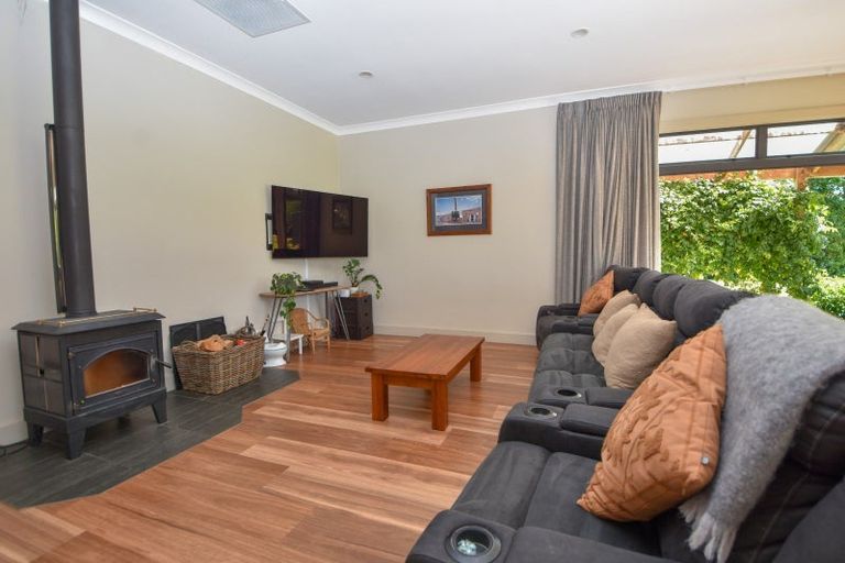 Photo of property in 20 Haringa Road, Carrington, Carterton, 5791