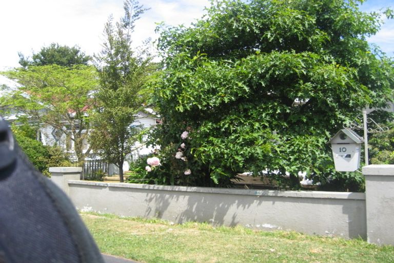 Photo of property in 14 Roxburgh Street, Sydenham, Christchurch, 8023
