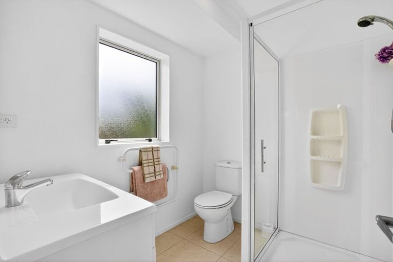 Photo of property in 1014 South Head Road, South Head, Helensville, 0874