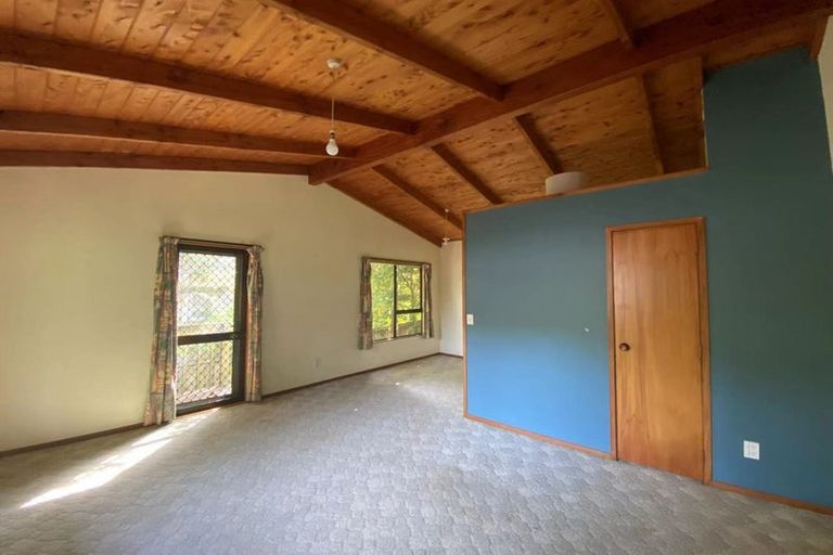 Photo of property in 43 O'halloran Road, Howick, Auckland, 2014