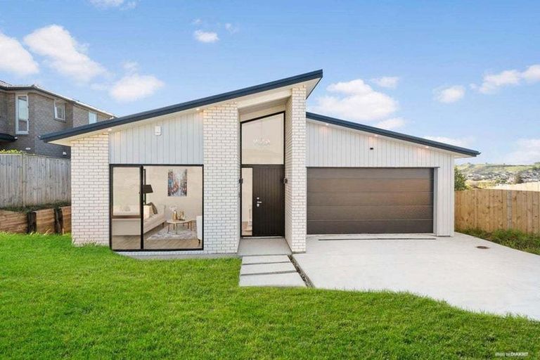 Photo of property in 32 Thomason Crescent, Pokeno, 2402