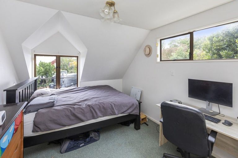 Photo of property in 82b Avonhead Road, Avonhead, Christchurch, 8042