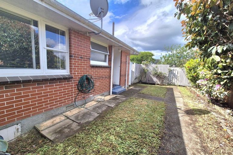 Photo of property in 4/11 Sutherland Avenue, Silverstream, Upper Hutt, 5019