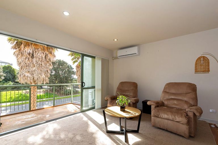 Photo of property in 16 Waterside Crescent, Gulf Harbour, Whangaparaoa, 0930