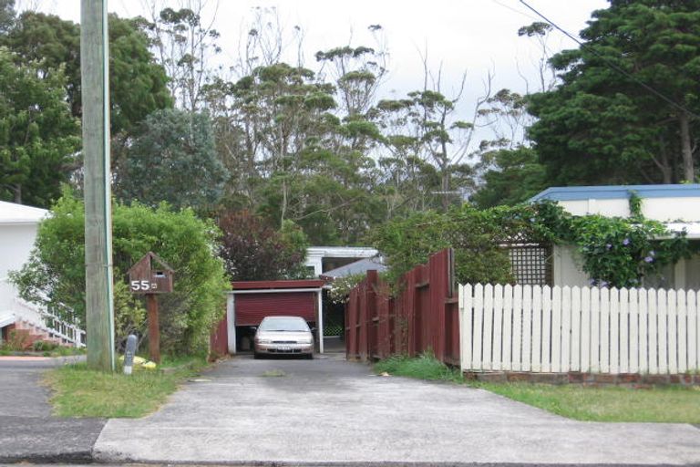 Photo of property in 1/55 Awaroa Road, Sunnyvale, Auckland, 0612