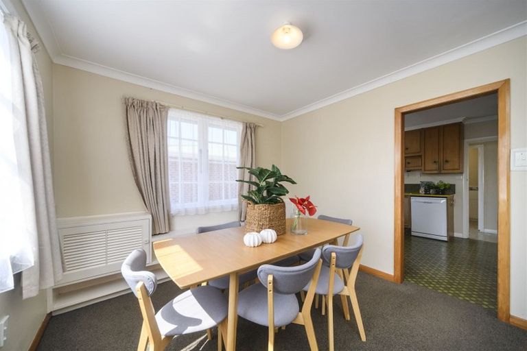 Photo of property in 22 Park Road, West End, Palmerston North, 4412