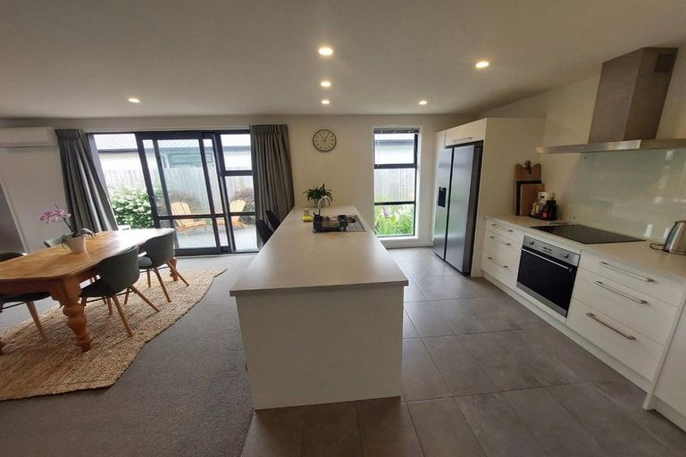 Photo of property in 33 Robert Duncan Road, Belfast, Christchurch, 8051