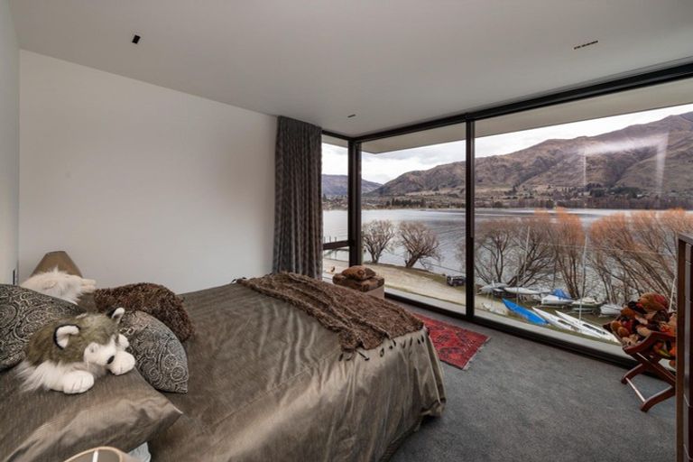 Photo of property in 4 Bay Rise, Wanaka, 9305