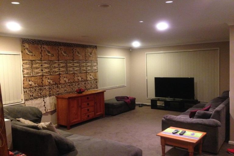 Photo of property in 10 Premwood Road, Flat Bush, Auckland, 2016