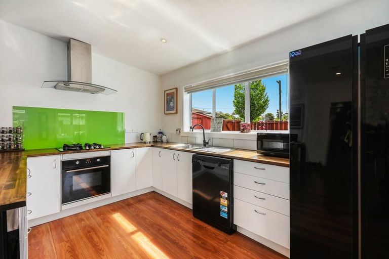 Photo of property in 74 Richardson Terrace, Woolston, Christchurch, 8023