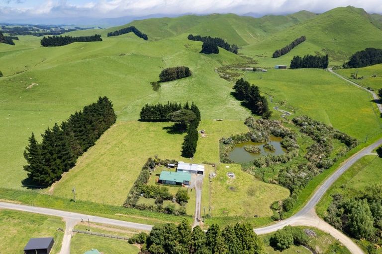 Photo of property in 321 Te Kakapo Valley Road, Dannevirke, 4978