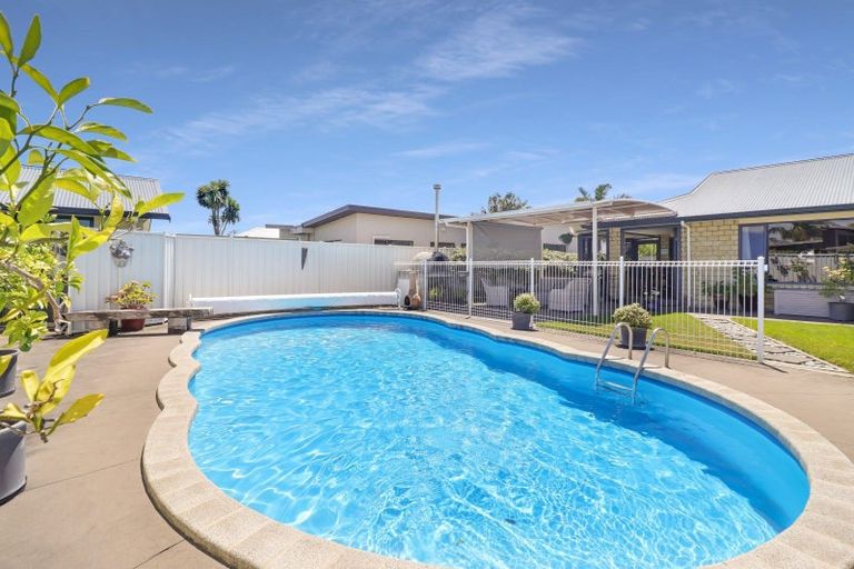 Photo of property in 20 Pohutukawa Grove, Lytton West, Gisborne, 4010