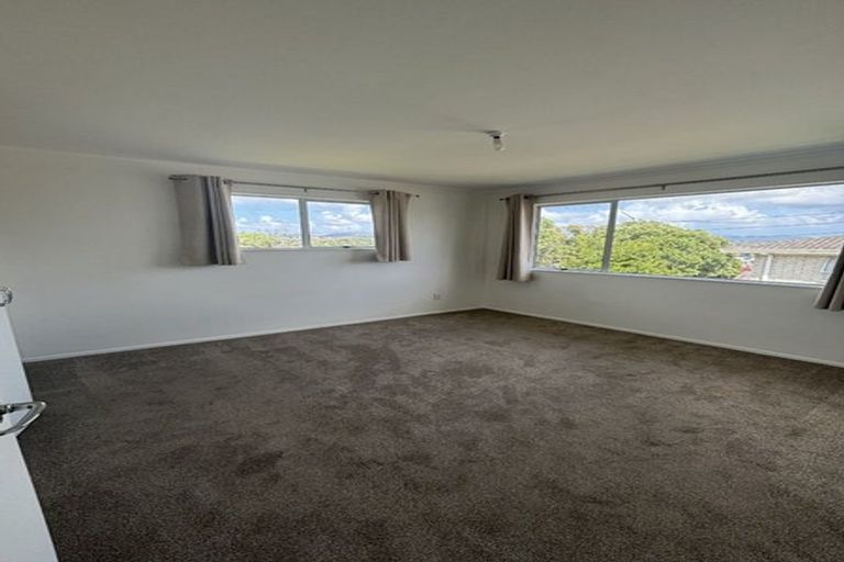 Photo of property in 1/79 West Coast Road, Glen Eden, Auckland, 0602
