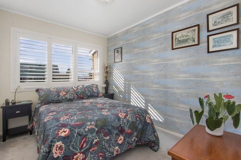 Photo of property in 2 Francis Drive, Katikati, 3129